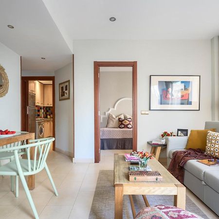 Apartamentos Suites Oficentro Málaga Exteriör bild