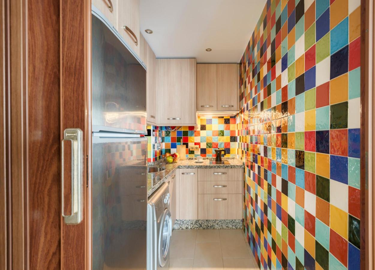 Apartamentos Suites Oficentro Málaga Exteriör bild