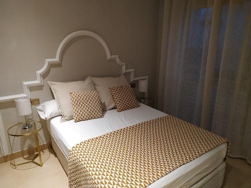 Apartamentos Suites Oficentro Málaga Exteriör bild
